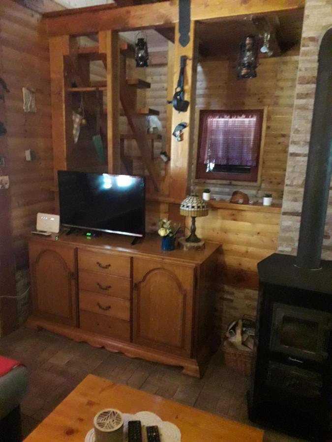 Kuca Za Odmor "Med Strmci" Villa Zlobin Ngoại thất bức ảnh